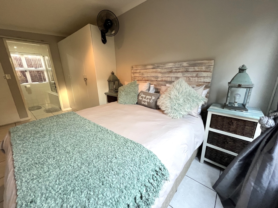 To Let 1 Bedroom Property for Rent in Melkbosstrand Central Western Cape